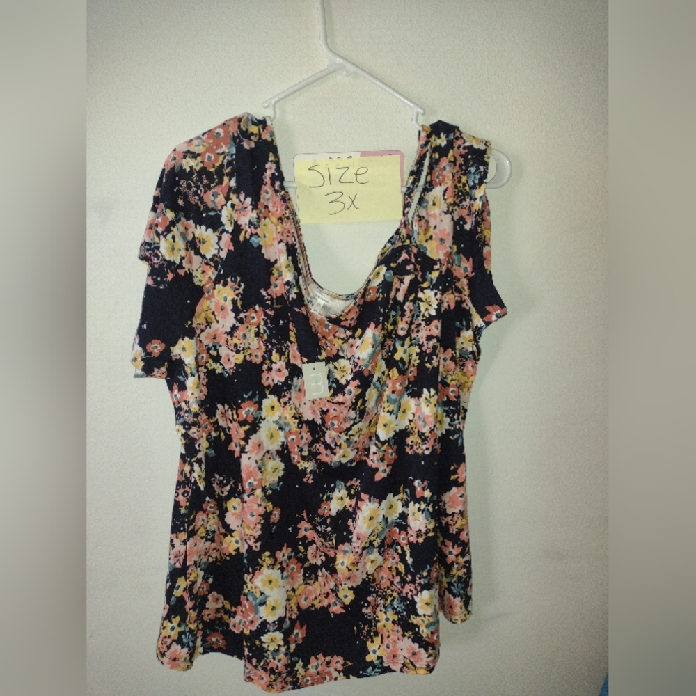 Clothes - Picture 4 of 5